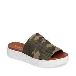 MIA Women's Green Camo Mules